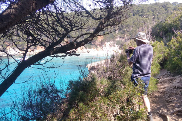 Menorca-walking-path-wildlife-photography