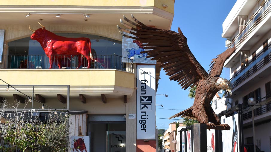 Eagle and Red Bull from the art Gallery.