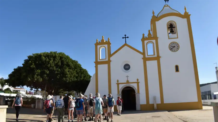 Walking in the Algarve Senior Walkers 2_907
