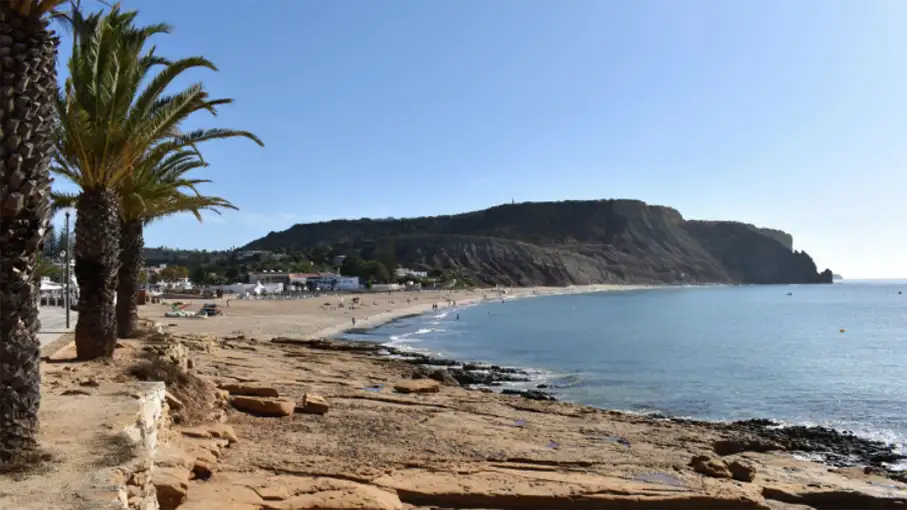 Walking in the Algarve Senior Walkers 5_907