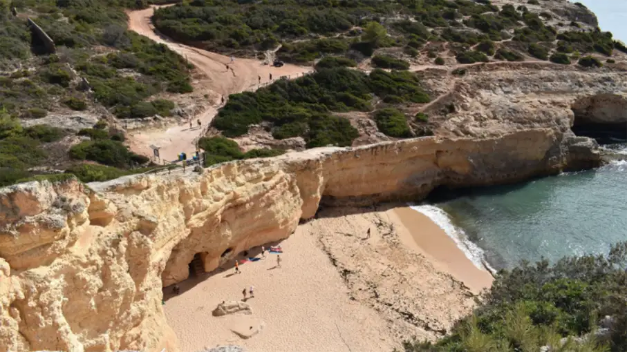 Walking in the Algarve Senior Walkers 84_907