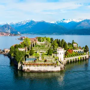 Walking in Lake Maggiore