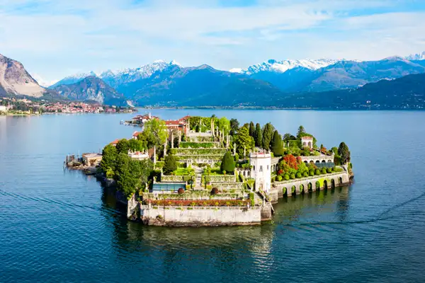 Walking in Lake Maggiore