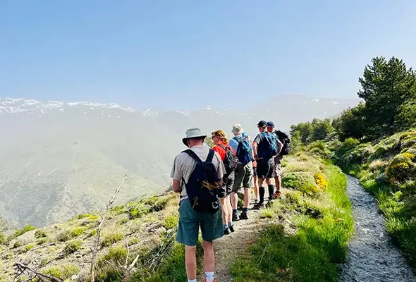 Walking-in-the-sierra-nevada-4